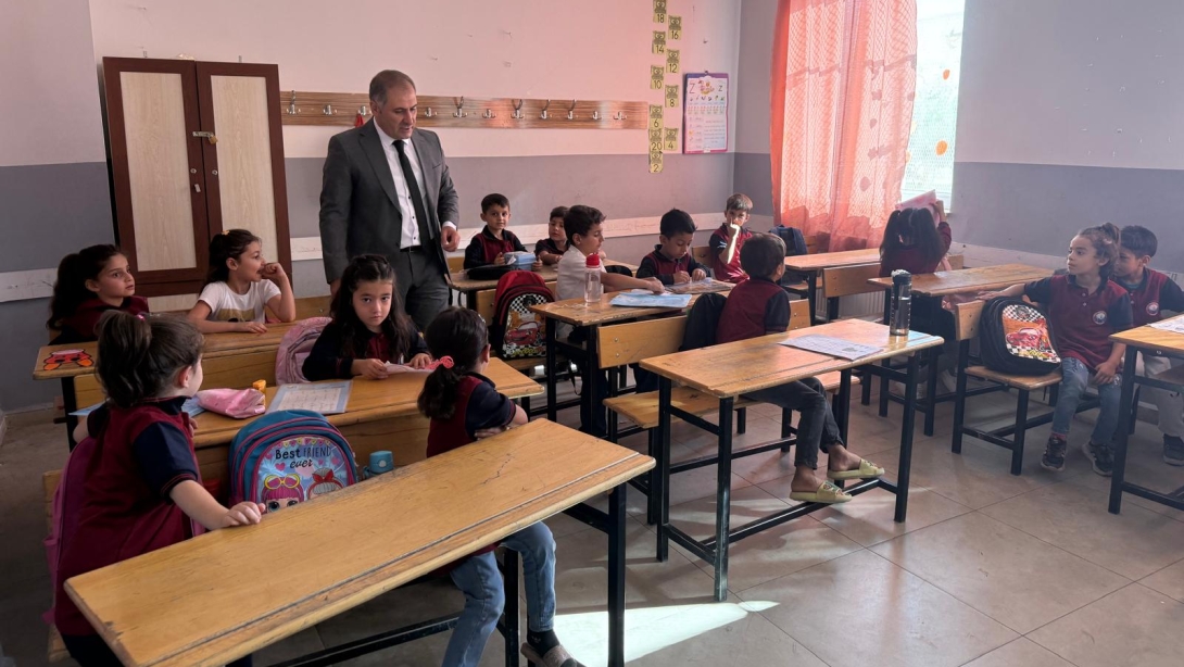 İlçe Millî Eğitim Müdürümüz Okul Ziyaretlerine Devam Ediyor.